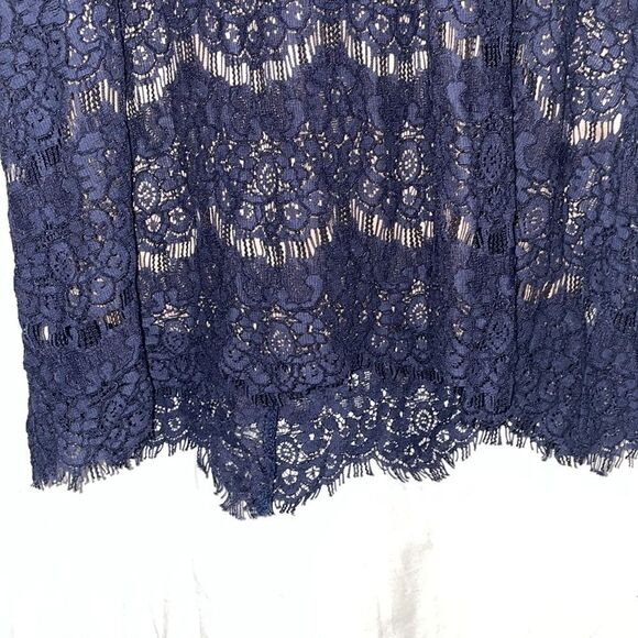 Love a fire lace tank top - Picture 3 of 5